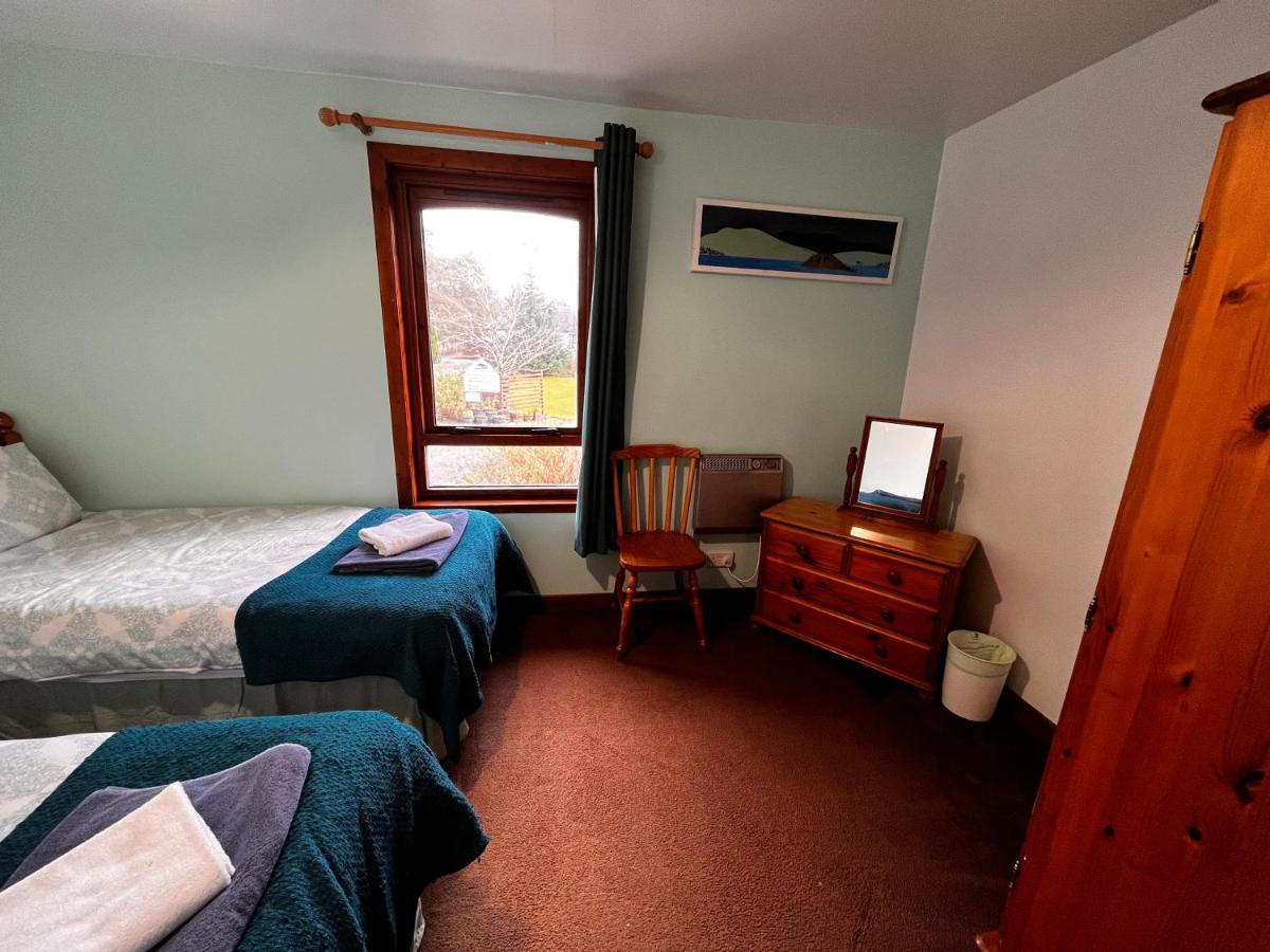 Snowgoose Apartments & Bunkhouse Fort William Exterior foto